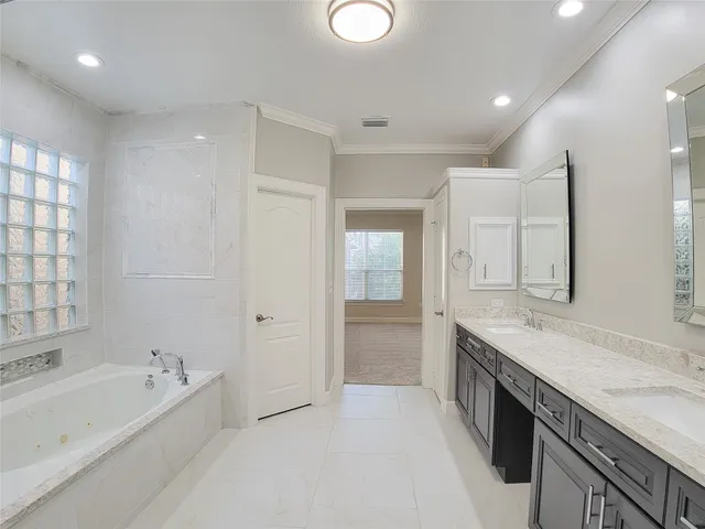 $4,000 | 5514 Feagan Street, Houston, TX 77007