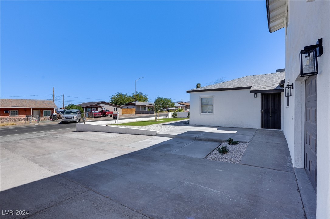 247 West Basic Road Henderson, NV 89015 - Photo 4 of 22