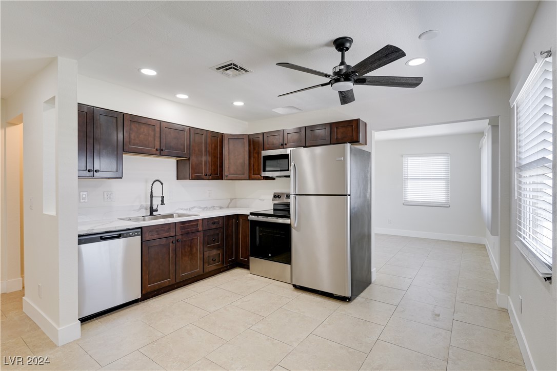 247 West Basic Road Henderson, NV 89015 - Photo 9 of 22