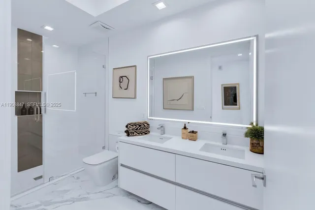 $5,290,000 | 1180 North Federal Highway, Unit 1602, Fort Lauderdale, FL 33304