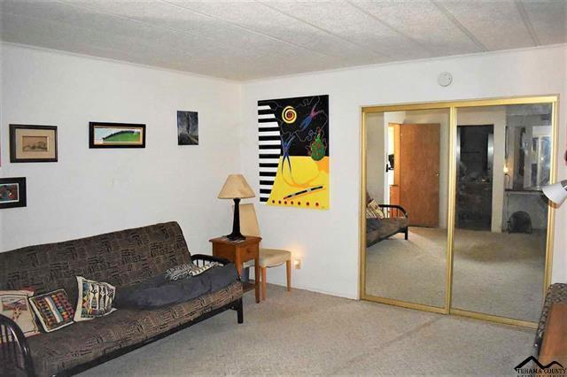 7395 Cardinal Road Corning, CA 96021 - Photo 11 of 15 Bedroom..