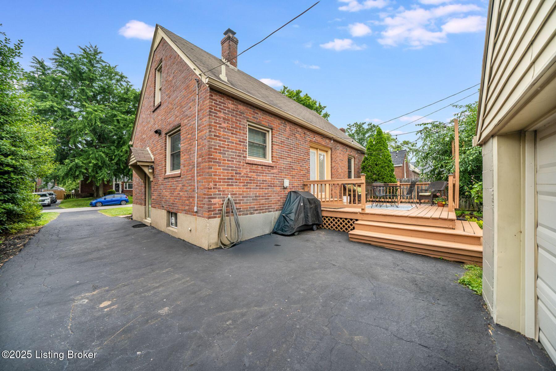 2929 Curran Road Louisville, KY 40205 - Photo 37 of 38 photo_online_036