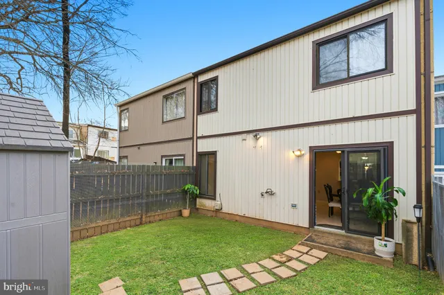 $349,000 | 7641 Laytonia Drive, Gaithersburg, MD 20877