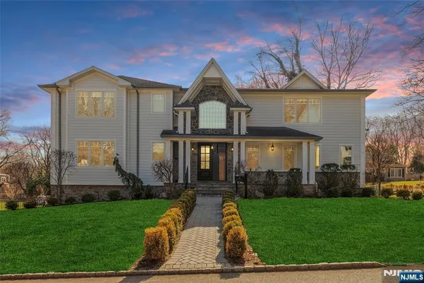 $3,488,800 | 41 Sunset Road, Demarest, NJ 07627
