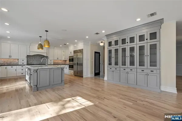 $3,488,800 | 41 Sunset Road, Demarest, NJ 07627