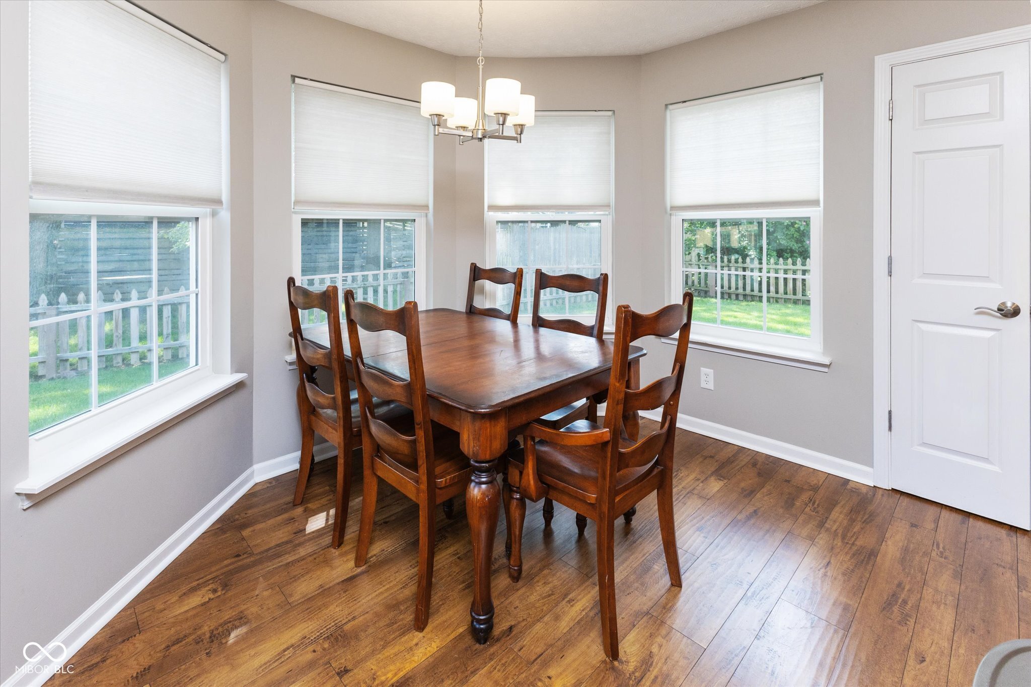 11537 Raleigh Lane Fishers, IN 46038 - Photo 8 of 24 Gallery Image 8