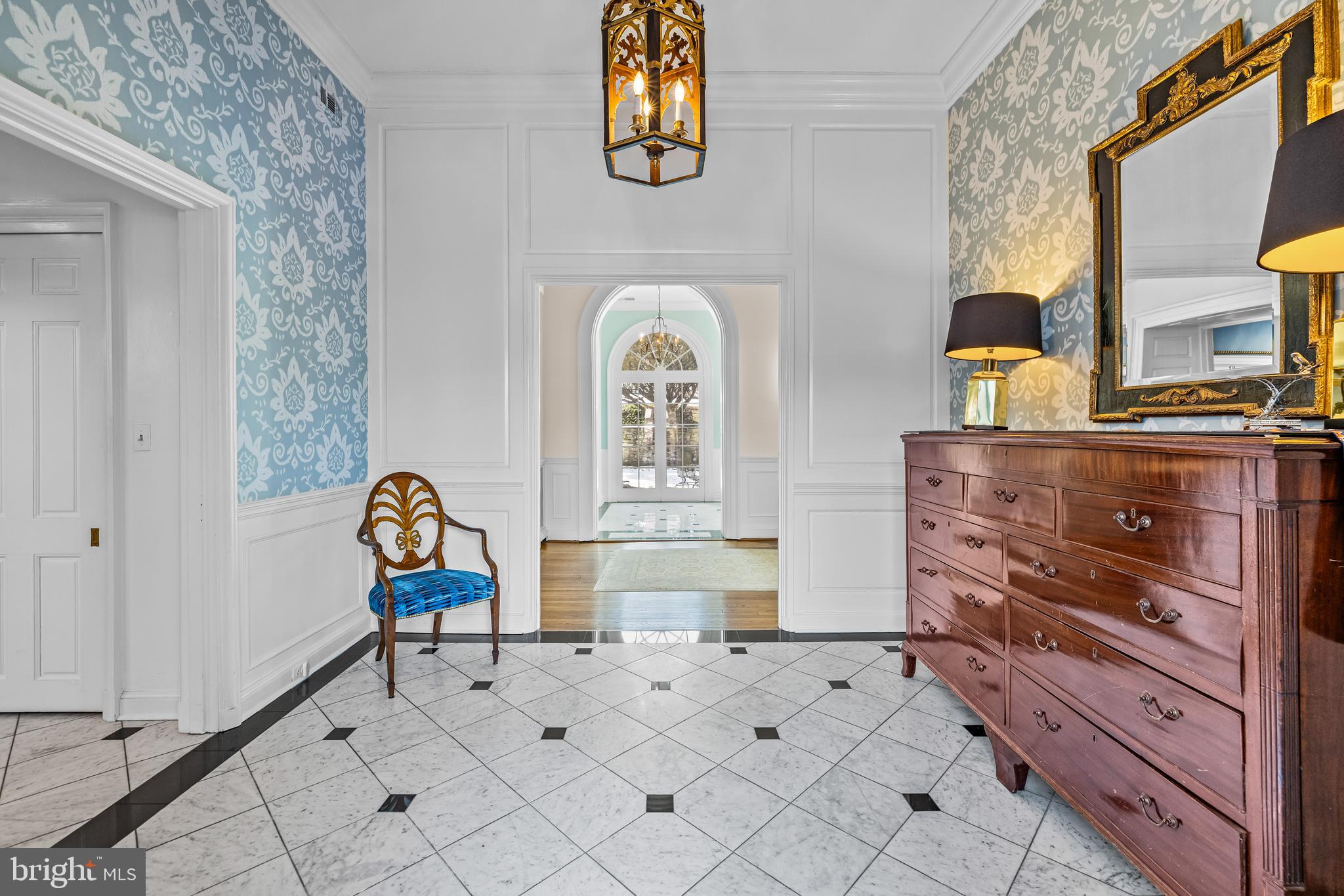 20 Blythewood Road Baltimore, MD 21210 - Photo 5 of 95 Natual light welcomes you!