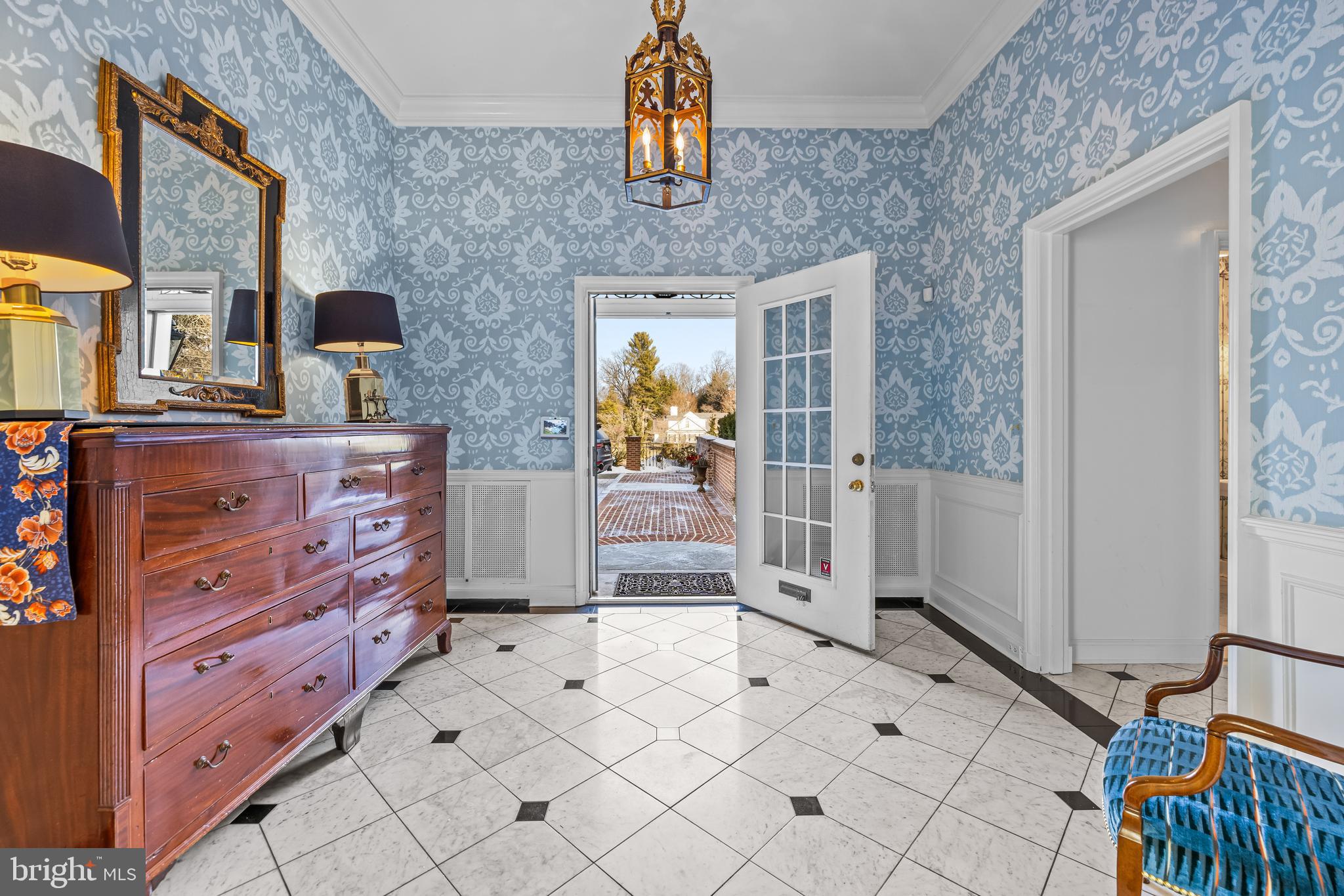 20 Blythewood Road Baltimore, MD 21210 - Photo 6 of 95 Greeted by a warm and inviting foyer!