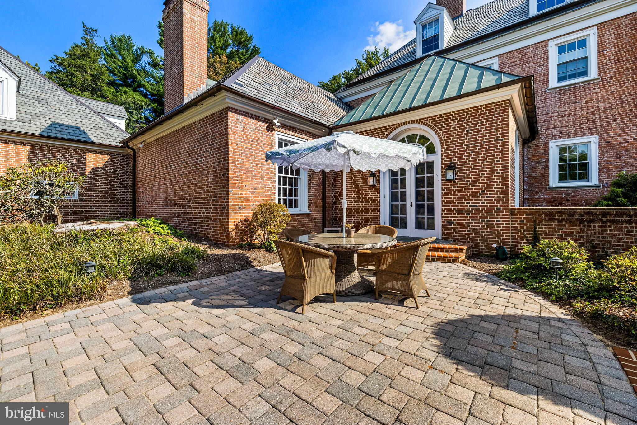 20 Blythewood Road Baltimore, MD 21210 - Photo 84 of 95 Front patio