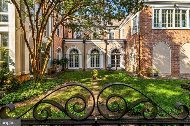 $2,888,800 | 20 Blythewood Road, Baltimore, MD 21210