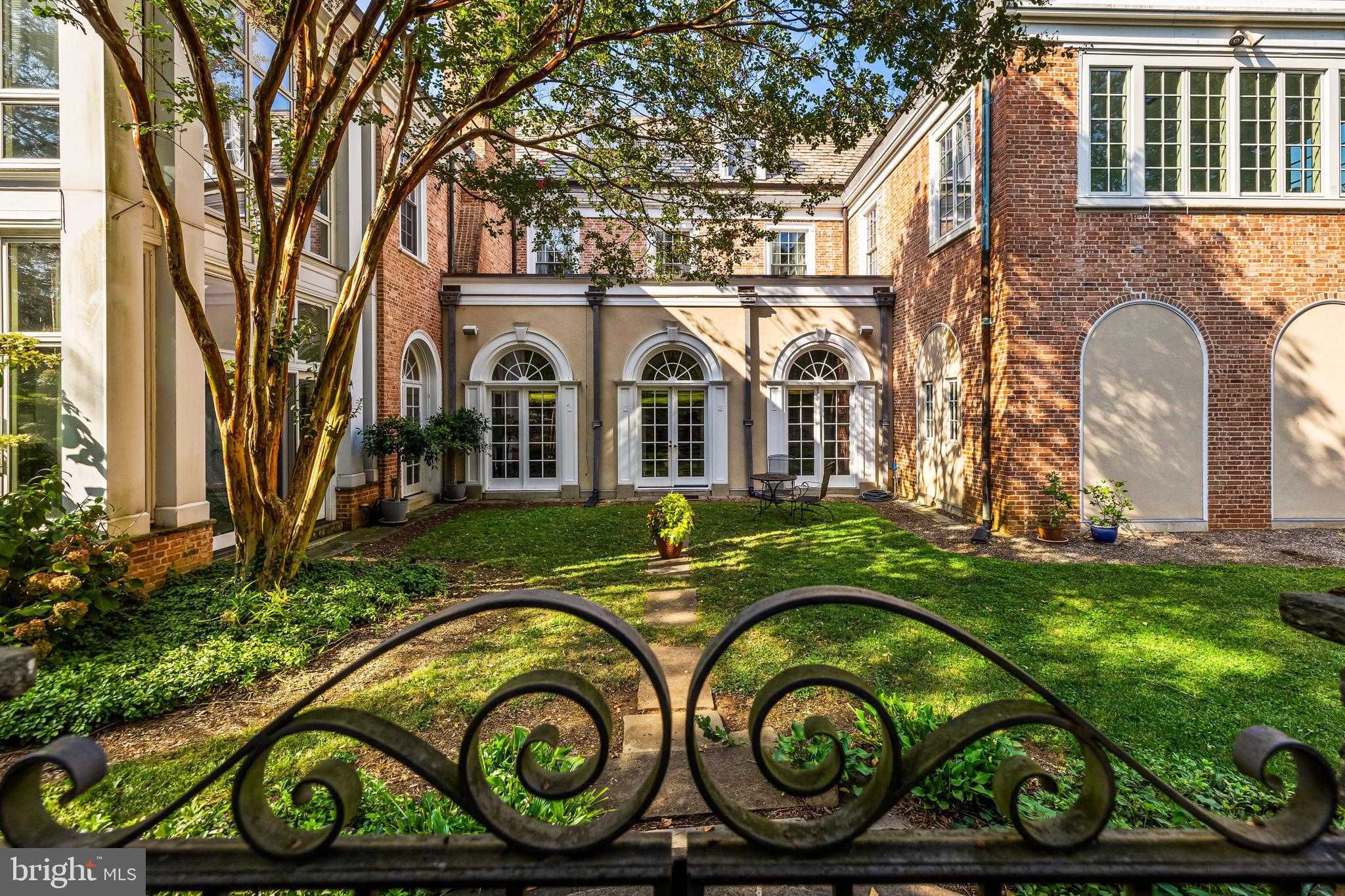 20 Blythewood Road Baltimore, MD 21210 - Photo 89 of 95 a front view of a house with a garden