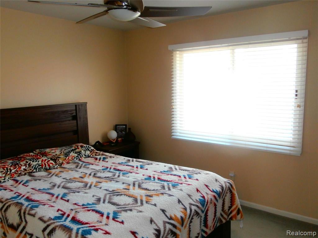 37642 Eight Mile Road Farmington Hills, MI 48167 - Photo 19 of 25