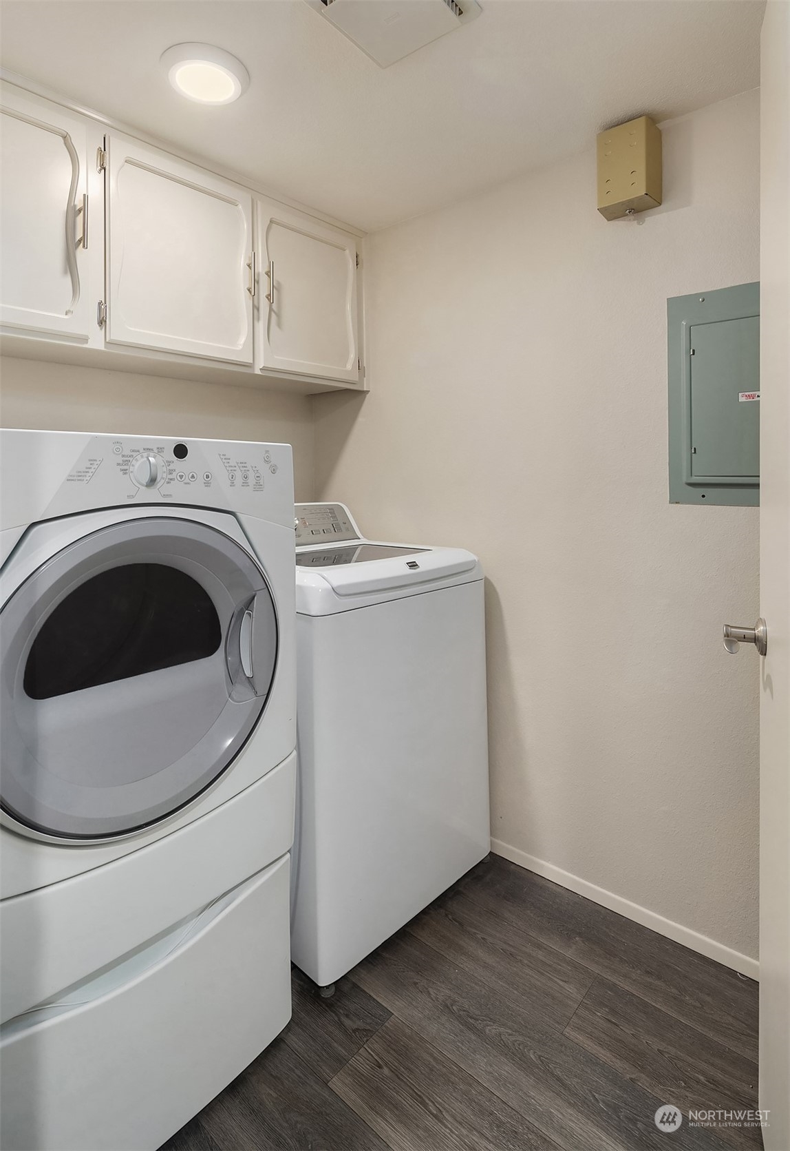 325 Walnut Street, Unit 202 Edmonds, WA 98020 - Photo 22 of 25 Gallery Image 22