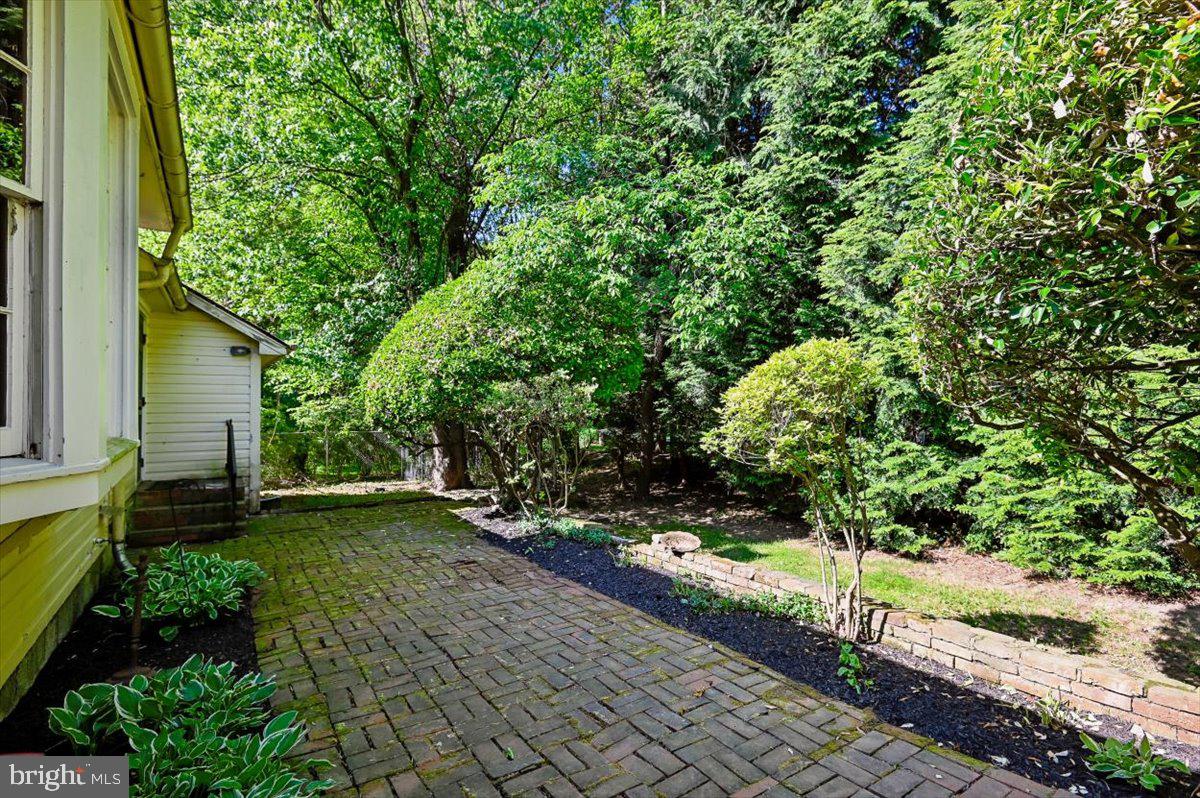 7808 Ruxwood Road Baltimore, MD 21204 - Photo 7 of 25 Back patio