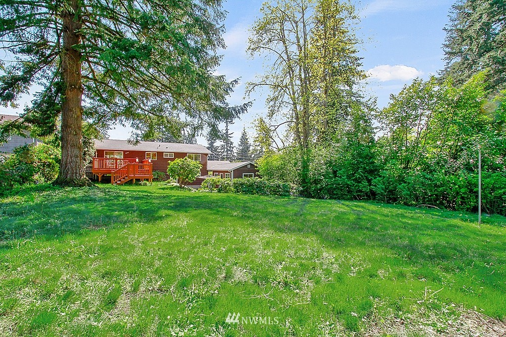 12642 Southeast 161st Street Renton, WA 98058 - Photo 2 of 21 Gallery Image 2