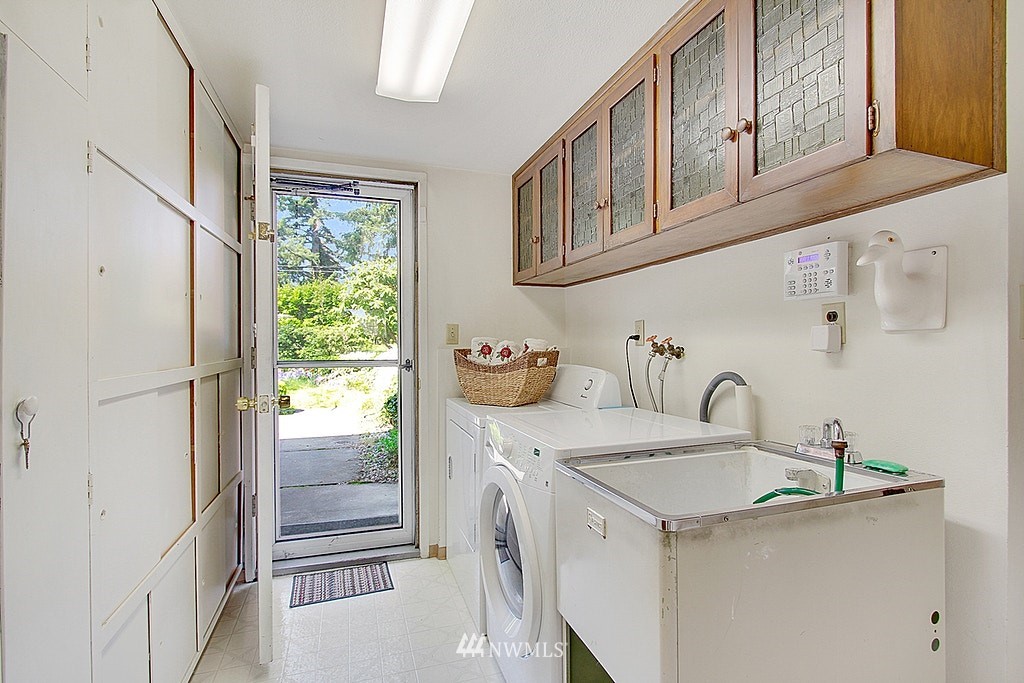12642 Southeast 161st Street Renton, WA 98058 - Photo 18 of 21 Gallery Image 18