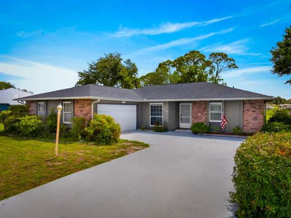 $350,000 | 5110 Eagle Drive, Fort Pierce, FL 34951