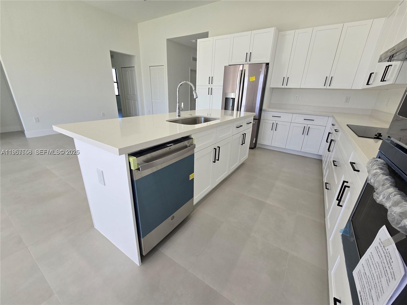 19534 Southwest 324th Street Homestead, FL 33030 - Photo 4 of 86