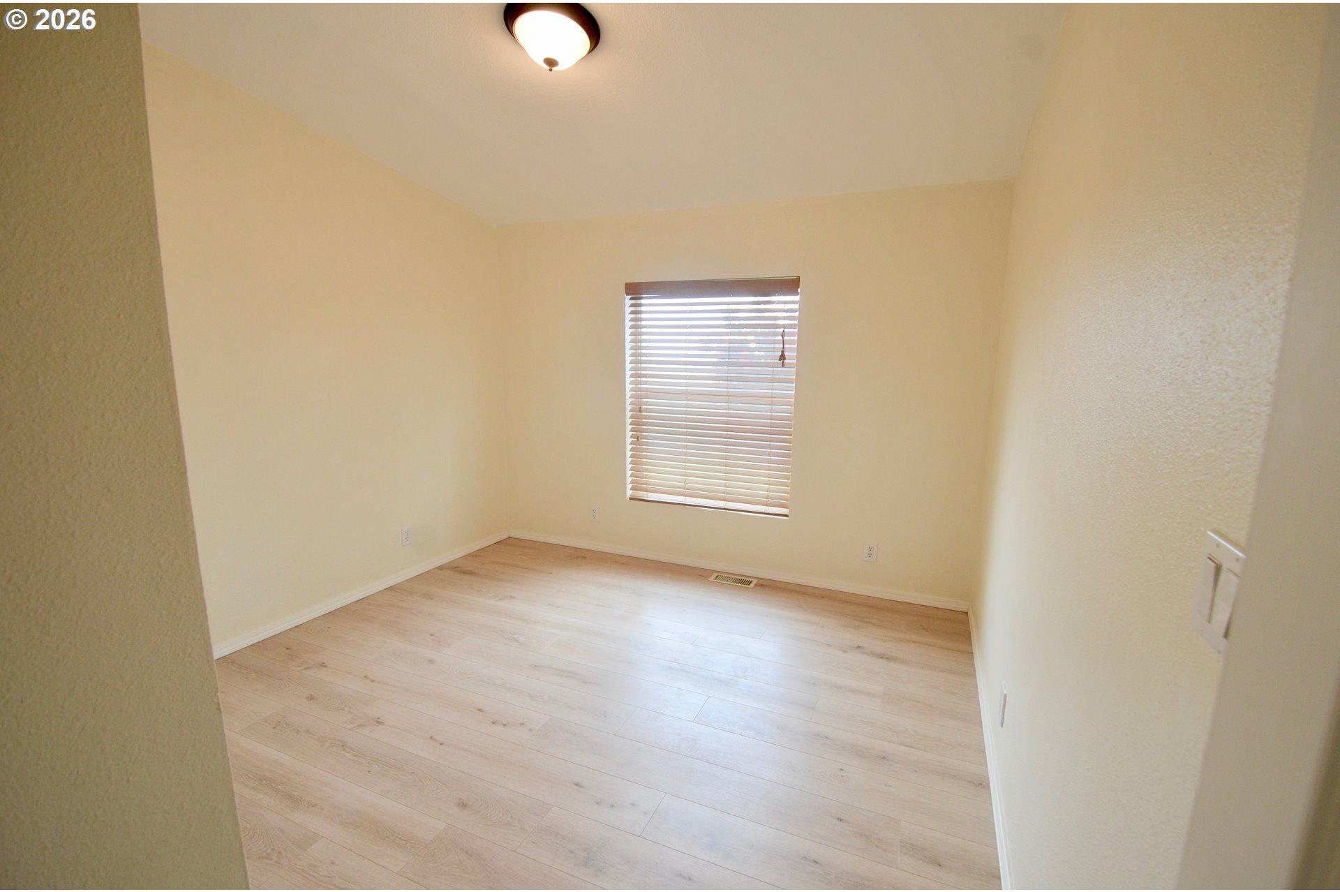 44214 Fuzzy Mullen Road Baker City, OR 97814 - Photo 22 of 47 Bedroom