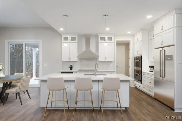 $779,900 | 36 Fieldstream Lane, Lancaster, NY 14086