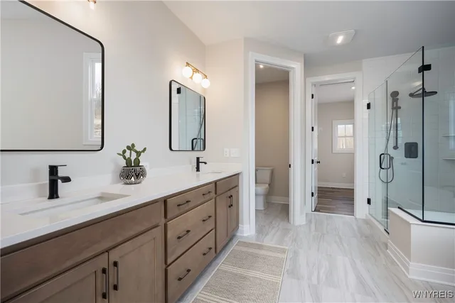 $779,900 | 36 Fieldstream Lane, Lancaster, NY 14086