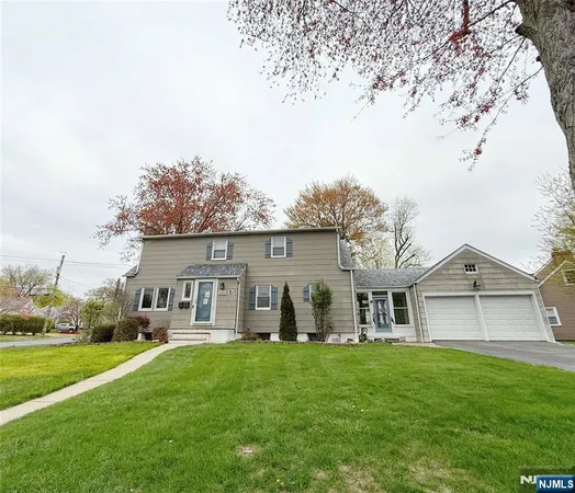 $2,800 | 14 Lohmann Place, Unit 1, Dumont, NJ 07628