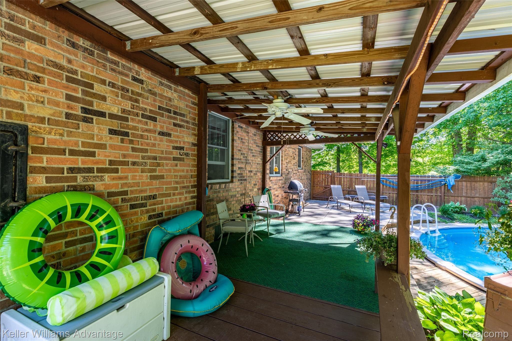 4540 Denton Road Canton, MI 48188 - Photo 12 of 38 12.Deck