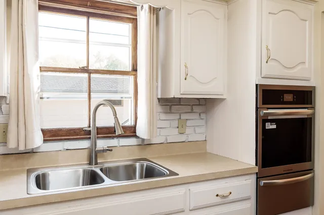 $189,500 | 3332 Wesleyan Avenue, Rockford, IL 61108