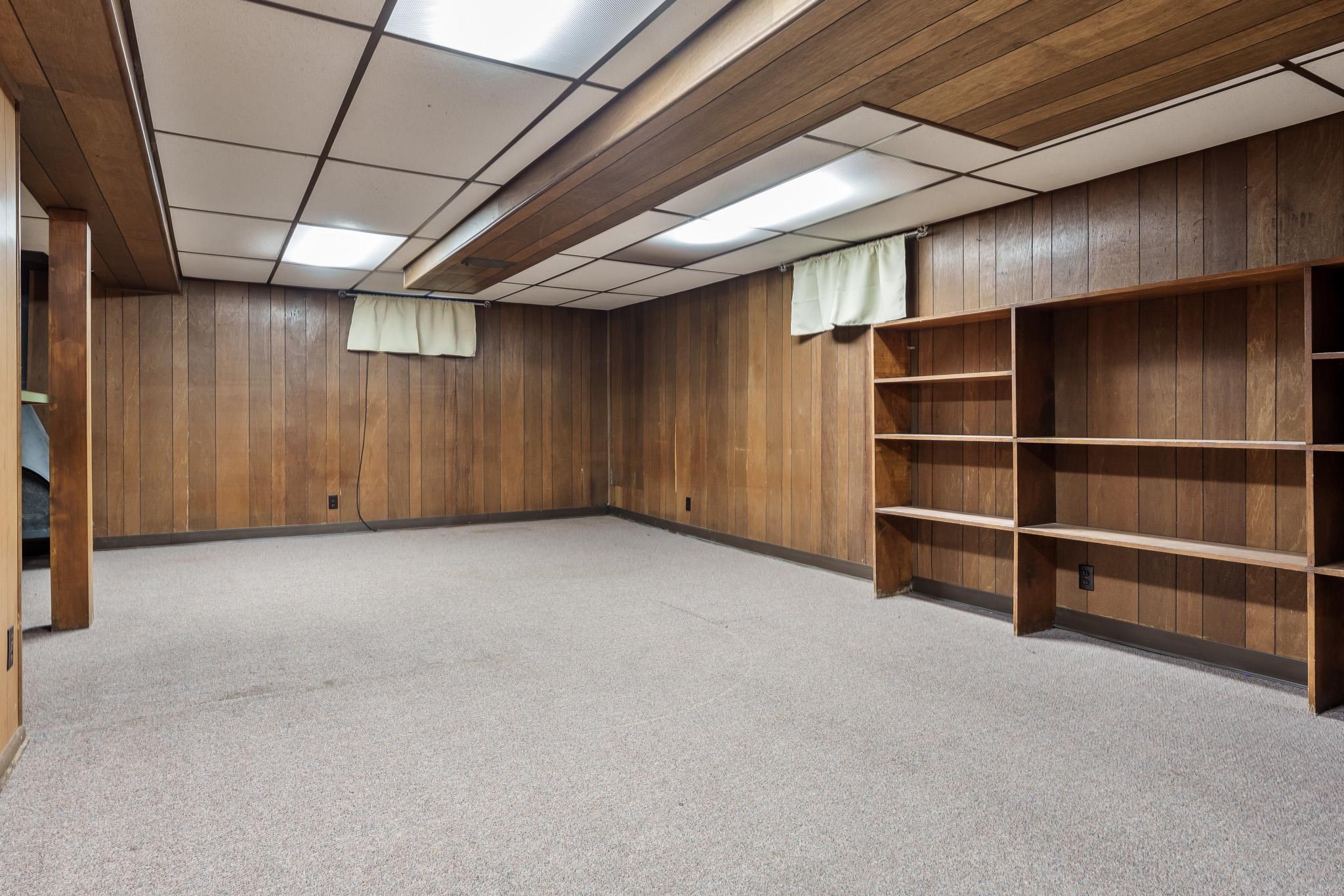 3332 Wesleyan Avenue Rockford, IL 61108 - Photo 27 of 45 a view of an empty room with furniture