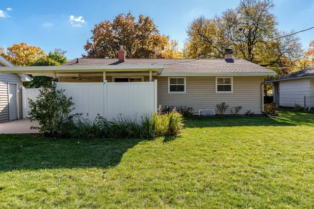 $189,500 | 3332 Wesleyan Avenue, Rockford, IL 61108