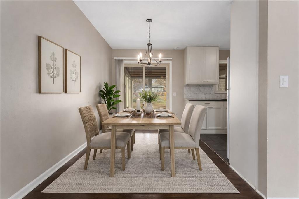 902 Southwest Lea Drive Lee's Summit, MO 64081 - Photo 4 of 16