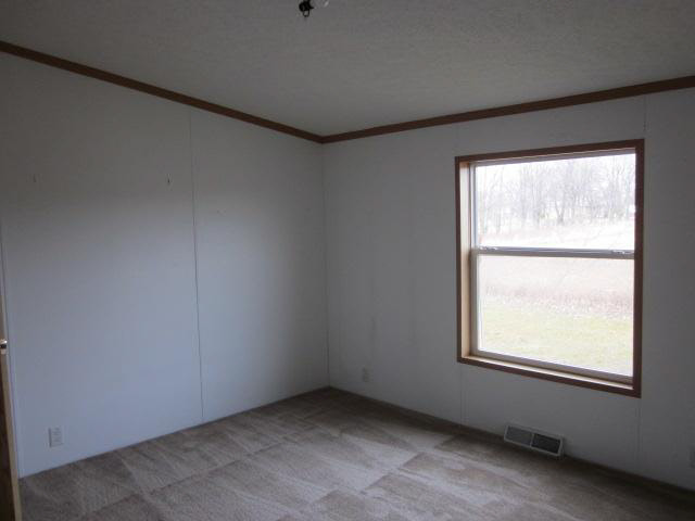 12020 Wanty Road Milan, MI 48160 - Photo 10 of 14 20324078-9.JPG