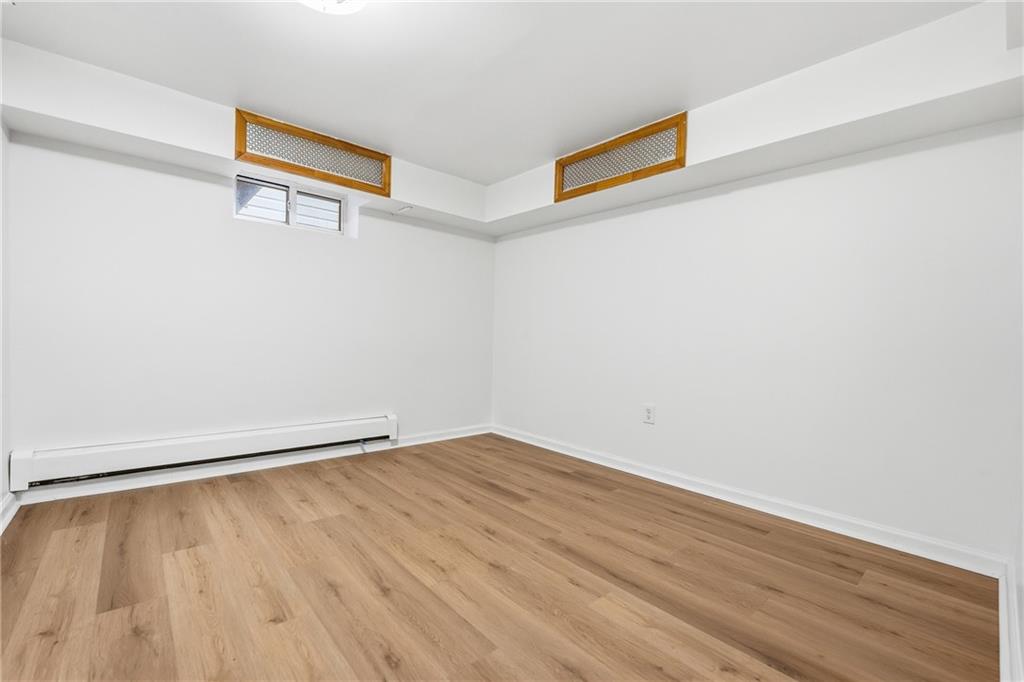 460 North Maple Street Mercer, PA 16137 - Photo 22 of 32 a view of an empty room