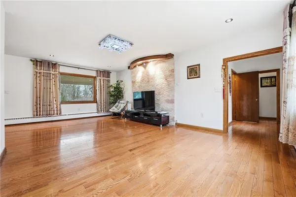 $349,900 | 460 North Maple Street, Mercer, PA 16137