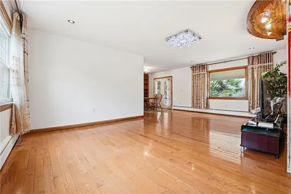 $349,900 | 460 North Maple Street, Mercer, PA 16137