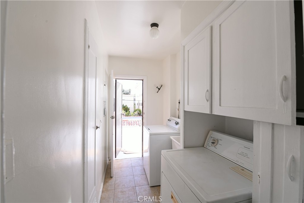 915 Le Doux Road Los Angeles, CA 90035 - Photo 20 of 30