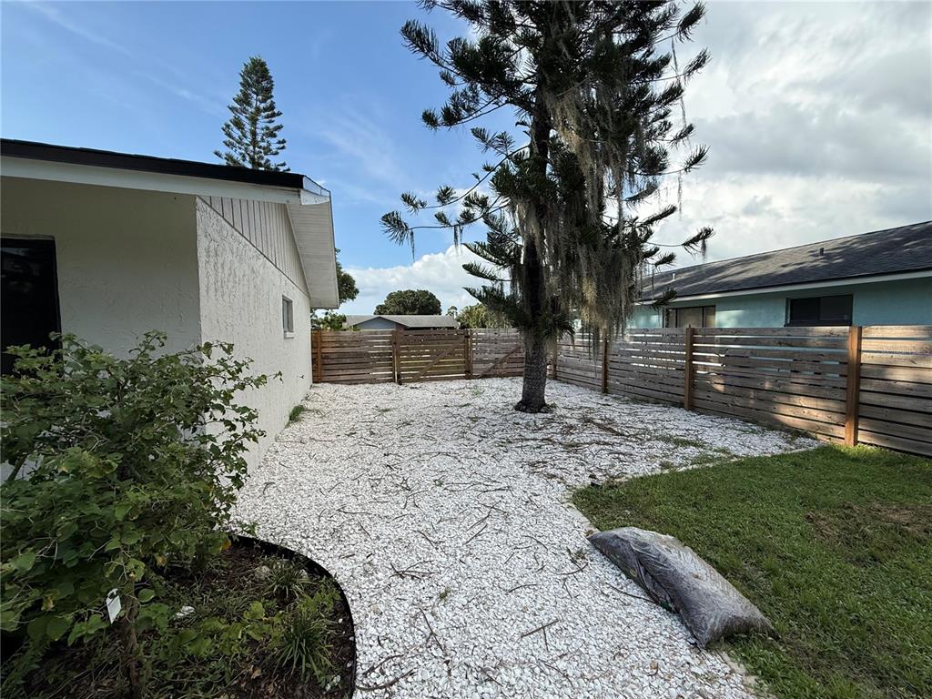6468 Jarvis Road Sarasota, FL 34241 - Photo 31 of 34 Gallery Image 31