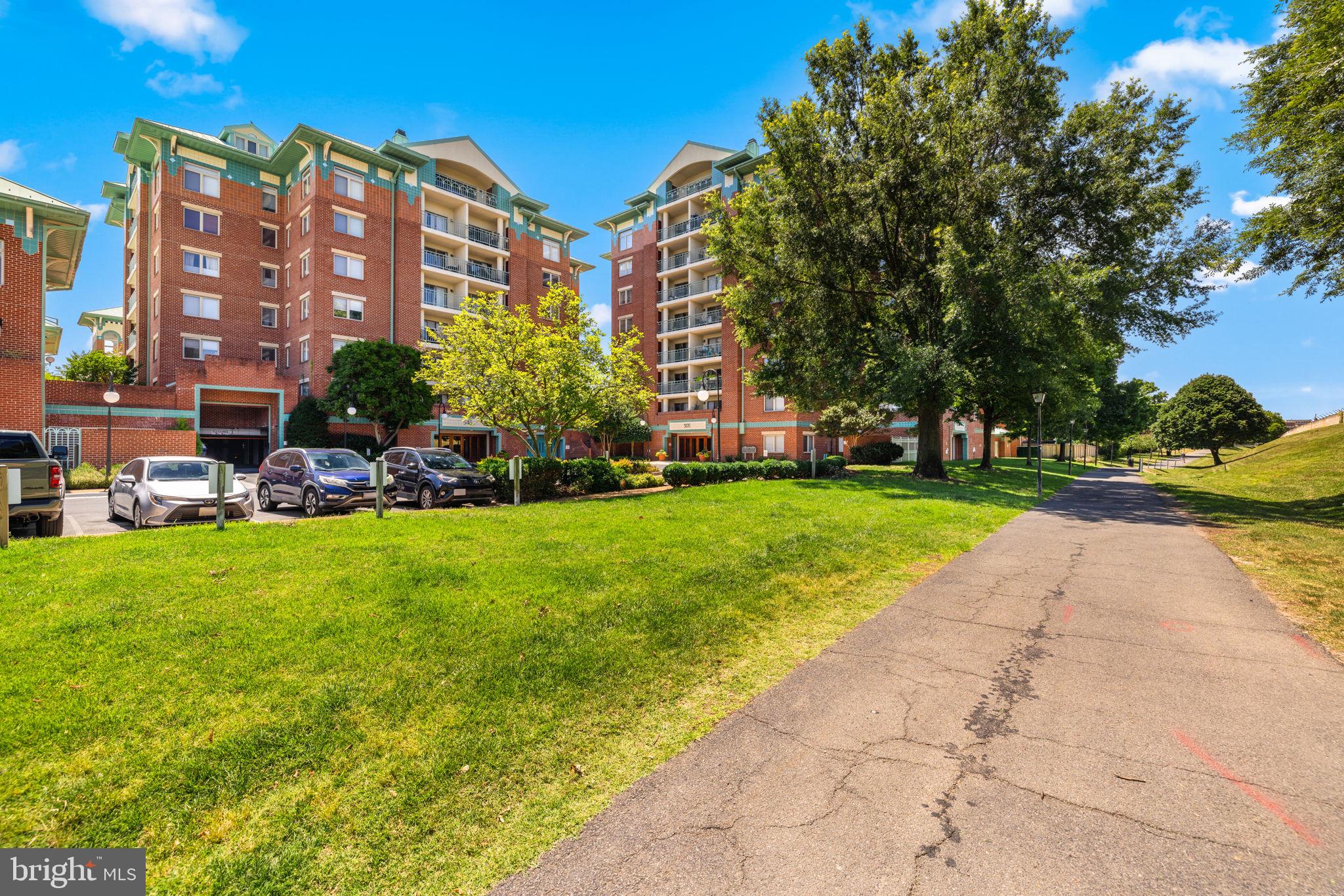 545 East Braddock Road, Unit 408 Alexandria, VA 22314 - Photo 25 of 31