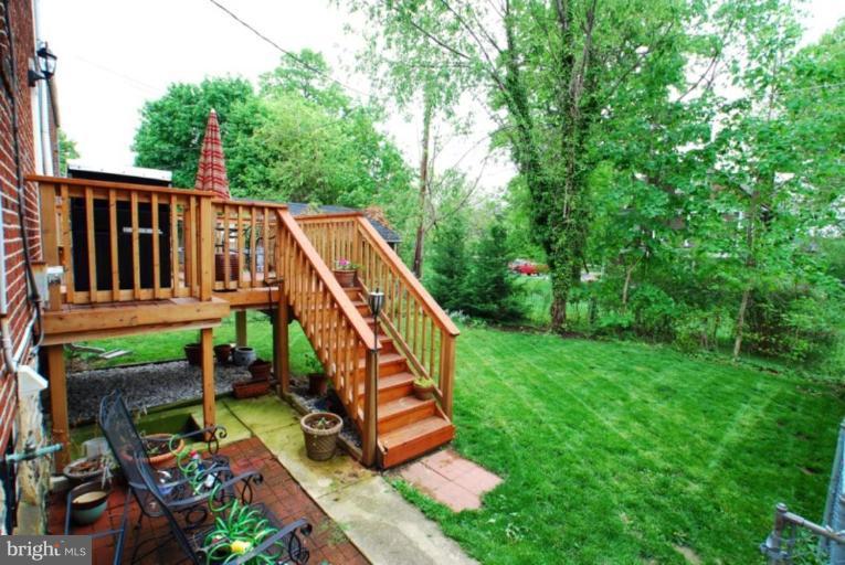 6314 Mt Ridge Road Catonsville, MD 21228 - Photo 2 of 30 Back yard