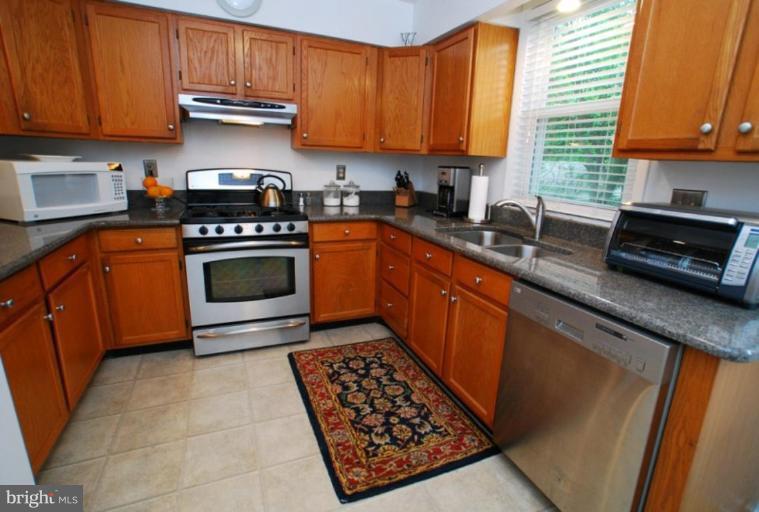 6314 Mt Ridge Road Catonsville, MD 21228 - Photo 18 of 30 Kitchen