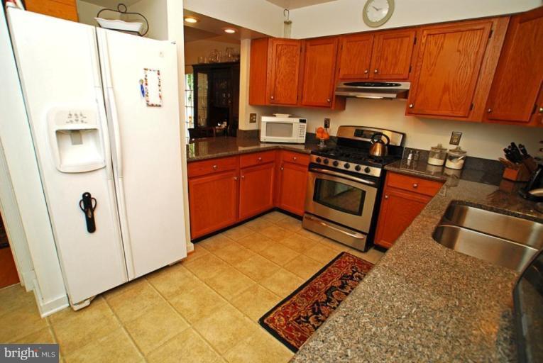 6314 Mt Ridge Road Catonsville, MD 21228 - Photo 20 of 30 Kitchen #3