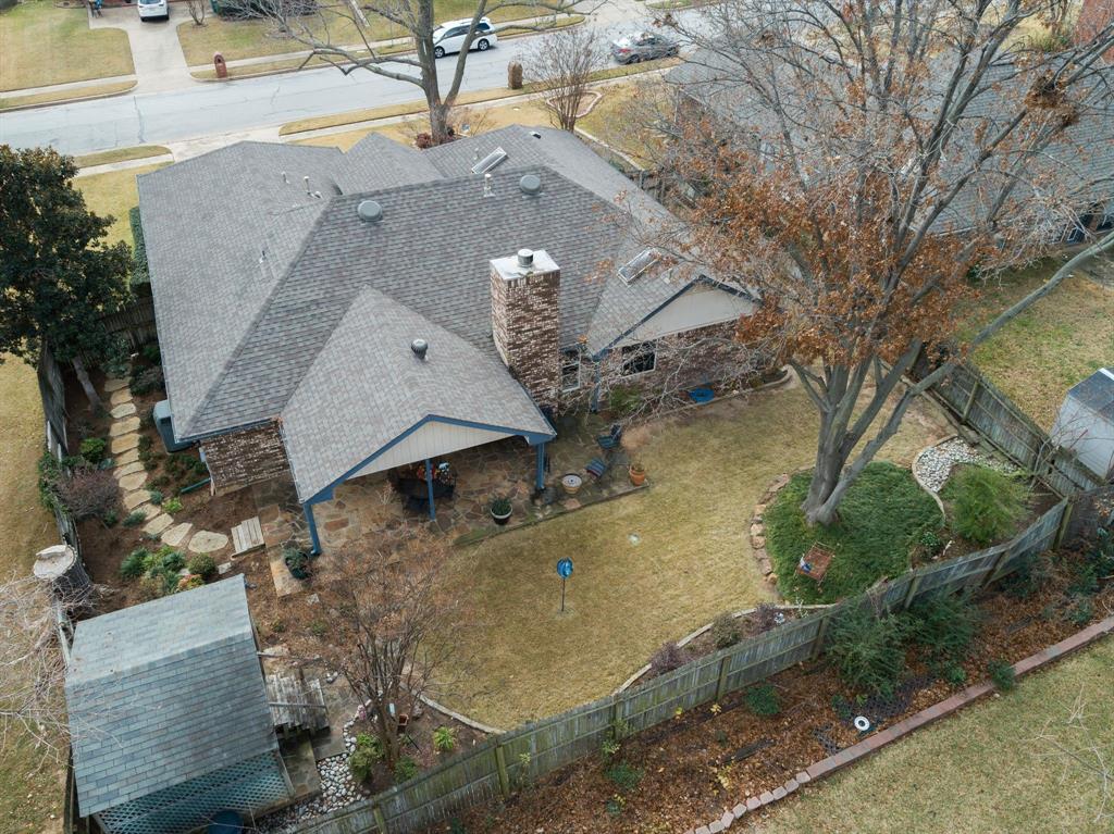 2708 Whitby Lane Grapevine, TX 76051 - Photo 30 of 32 an aerial view of a house with a yard