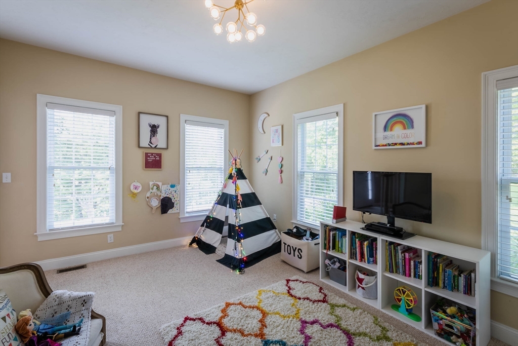 493 Taylor Road Stow, MA 01775 - Photo 23 of 40