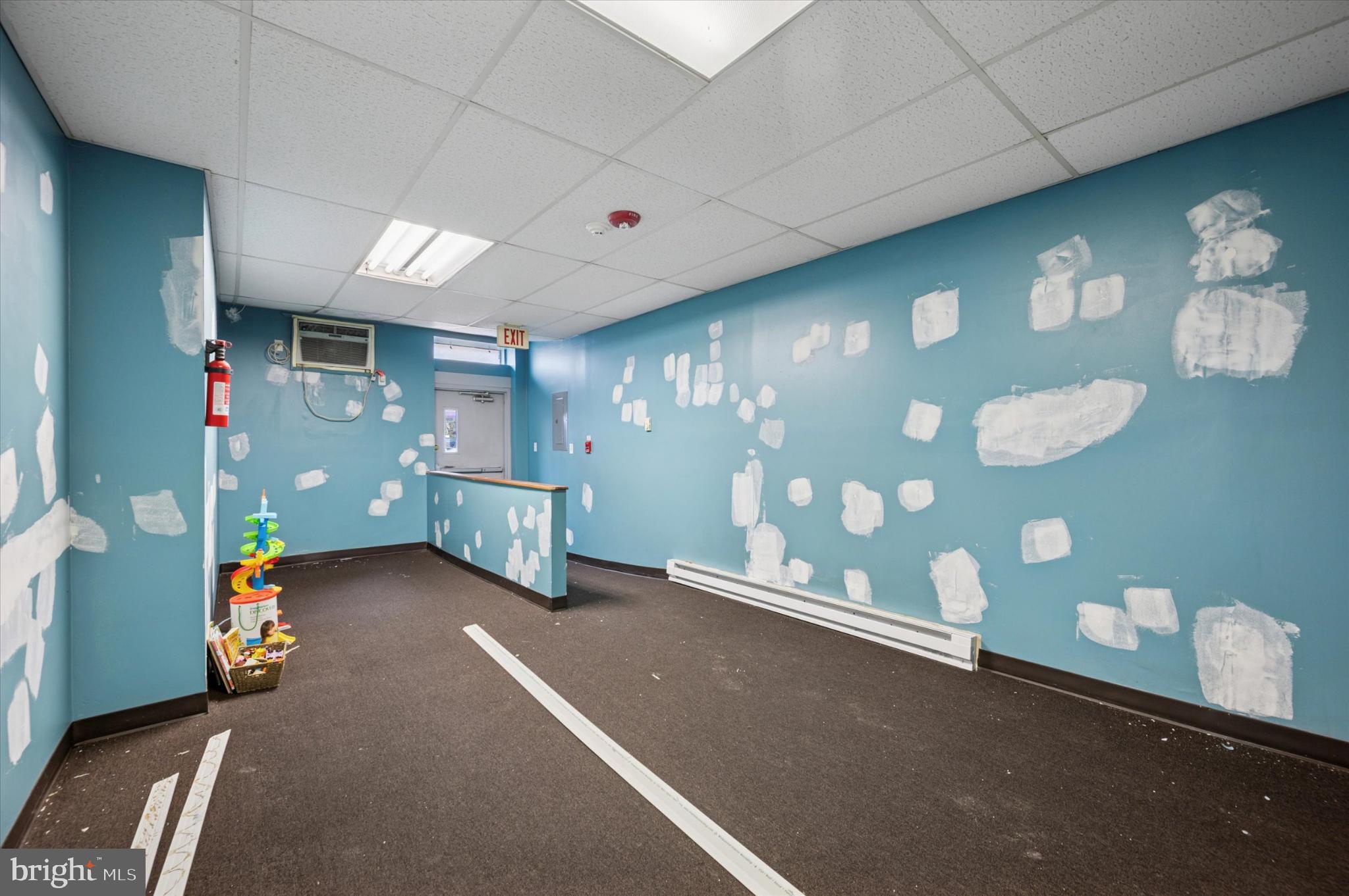 37 South 60th Street Philadelphia, PA 19139 - Photo 3 of 25