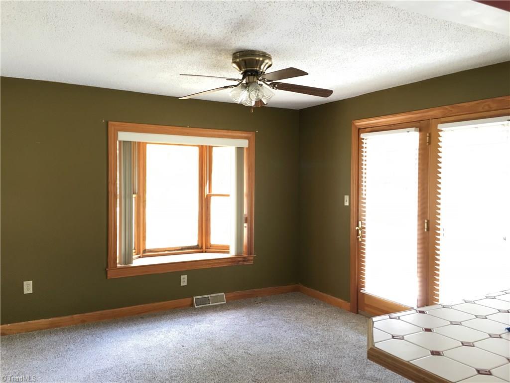 474 Cunningham Road Thomasville, NC 27360 - Photo 14 of 27