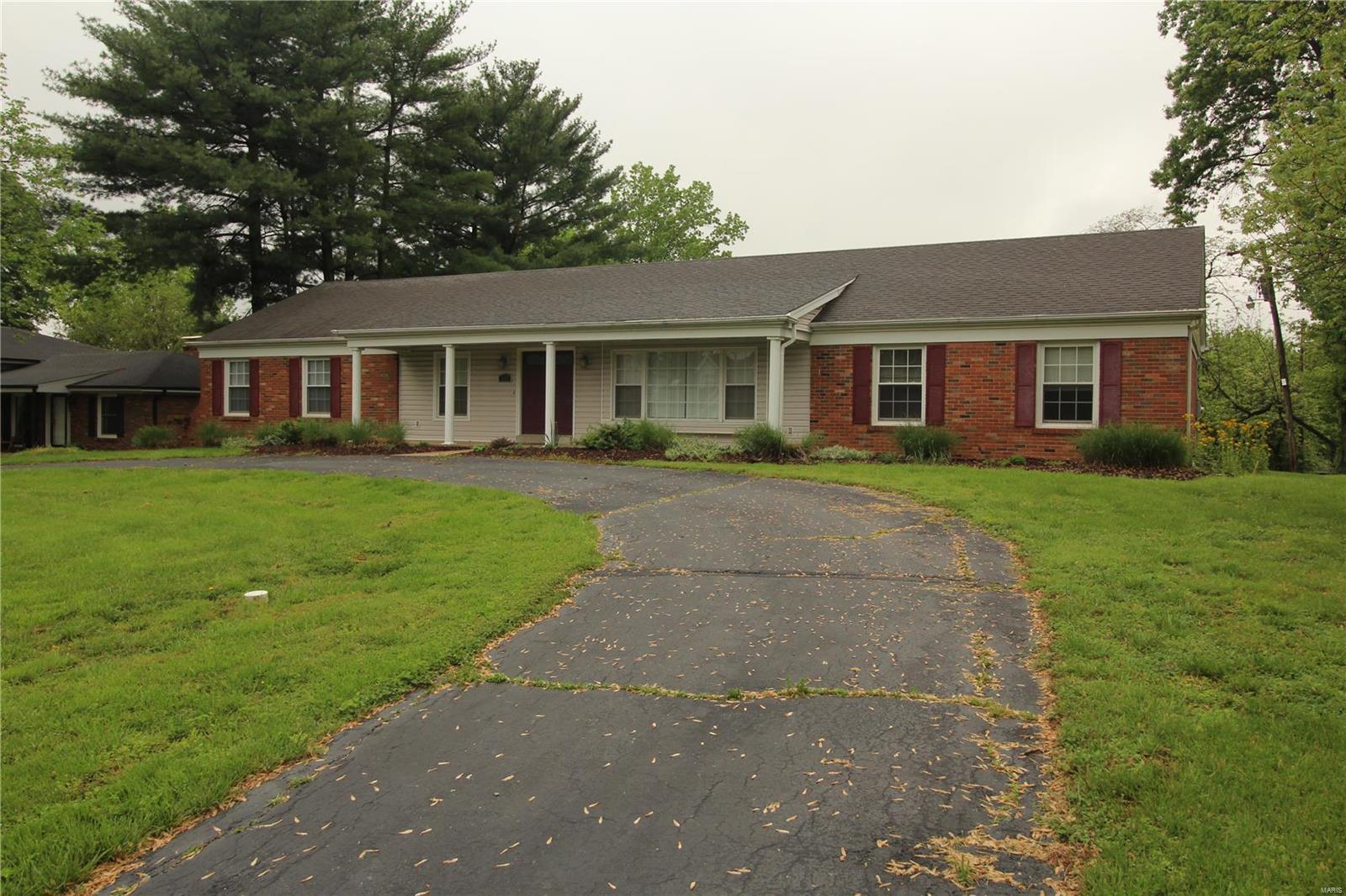 665 North Mosley Road St. Louis, MO 63141 - Photo 2 of 23 Gallery Image 2