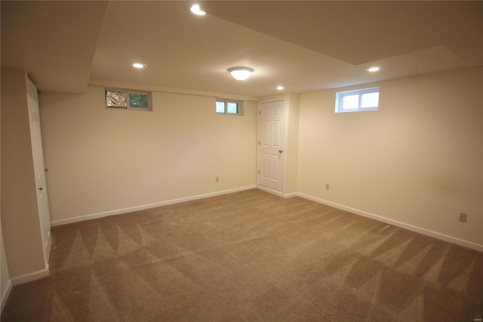 665 North Mosley Road St. Louis, MO 63141 - Photo 13 of 23 Gallery Image 13