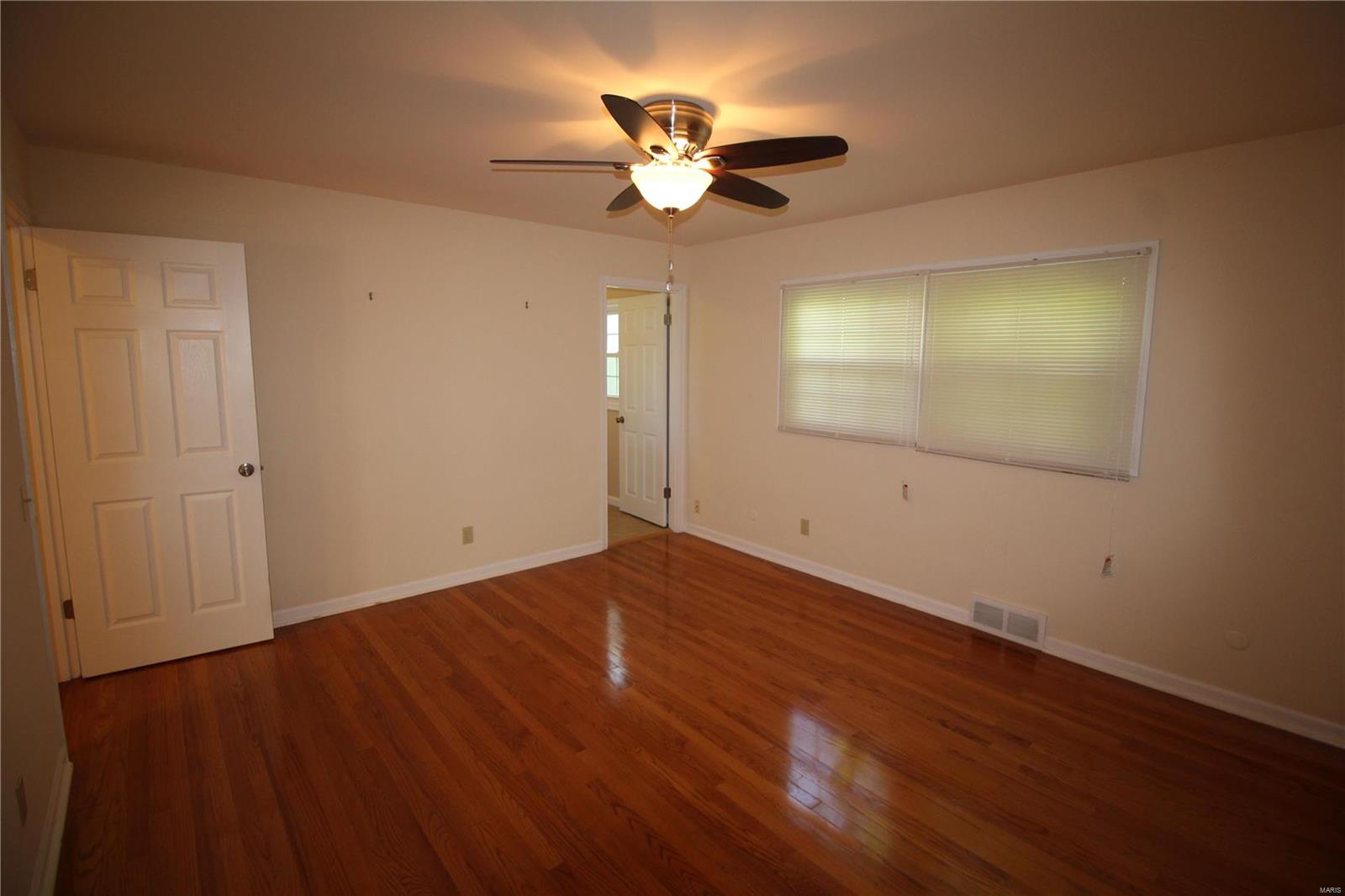 665 North Mosley Road St. Louis, MO 63141 - Photo 10 of 23 Gallery Image 10