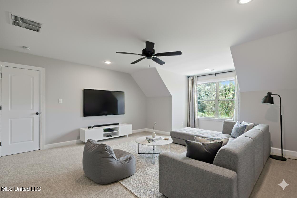 913 Lloyd's Lane Nesbit, MS 38651 - Photo 22 of 36 Bonus Room