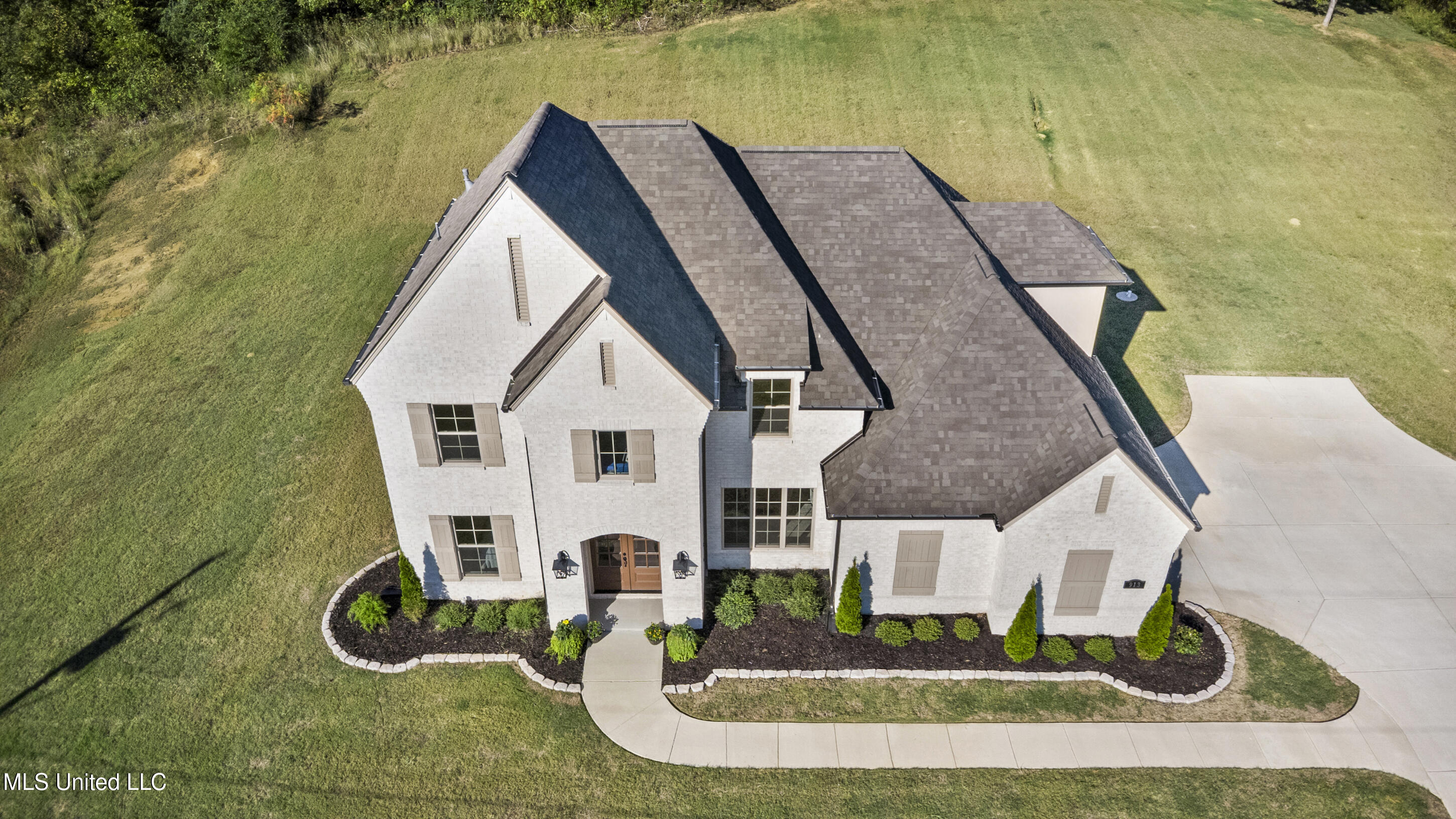 913 Lloyd's Lane Nesbit, MS 38651 - Photo 31 of 36 Aerial